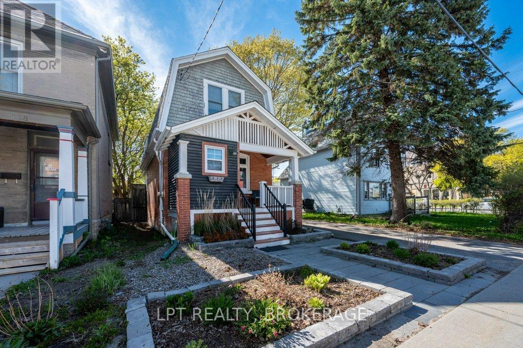 570 FRONTENAC STREET - 30