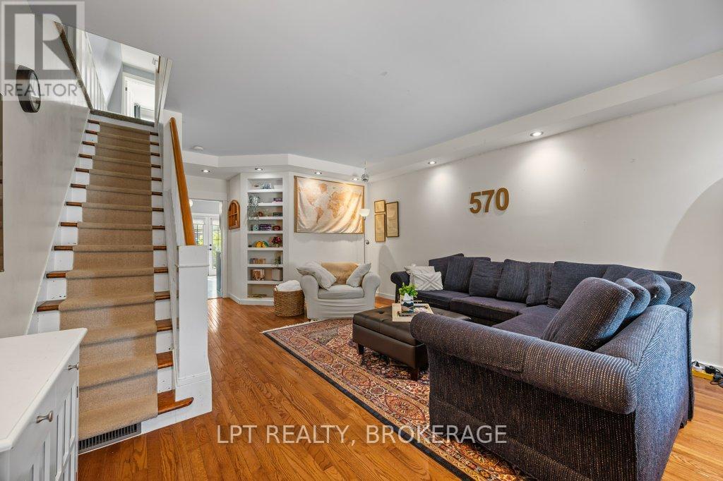 570 FRONTENAC STREET - 6