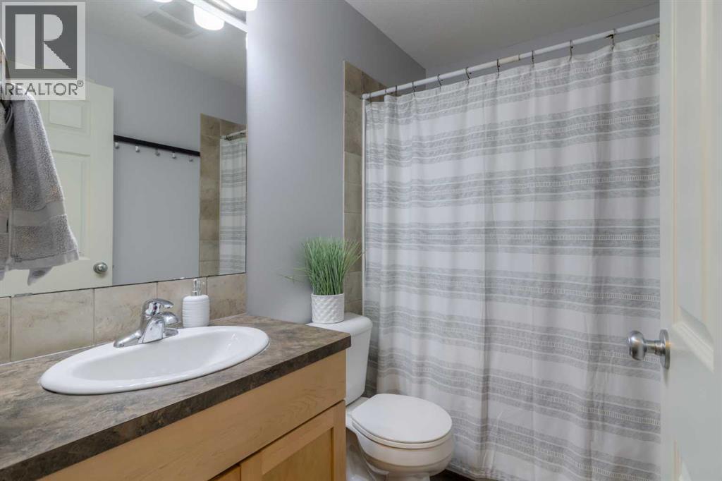 111 Mt Sundance Crescent W - 21