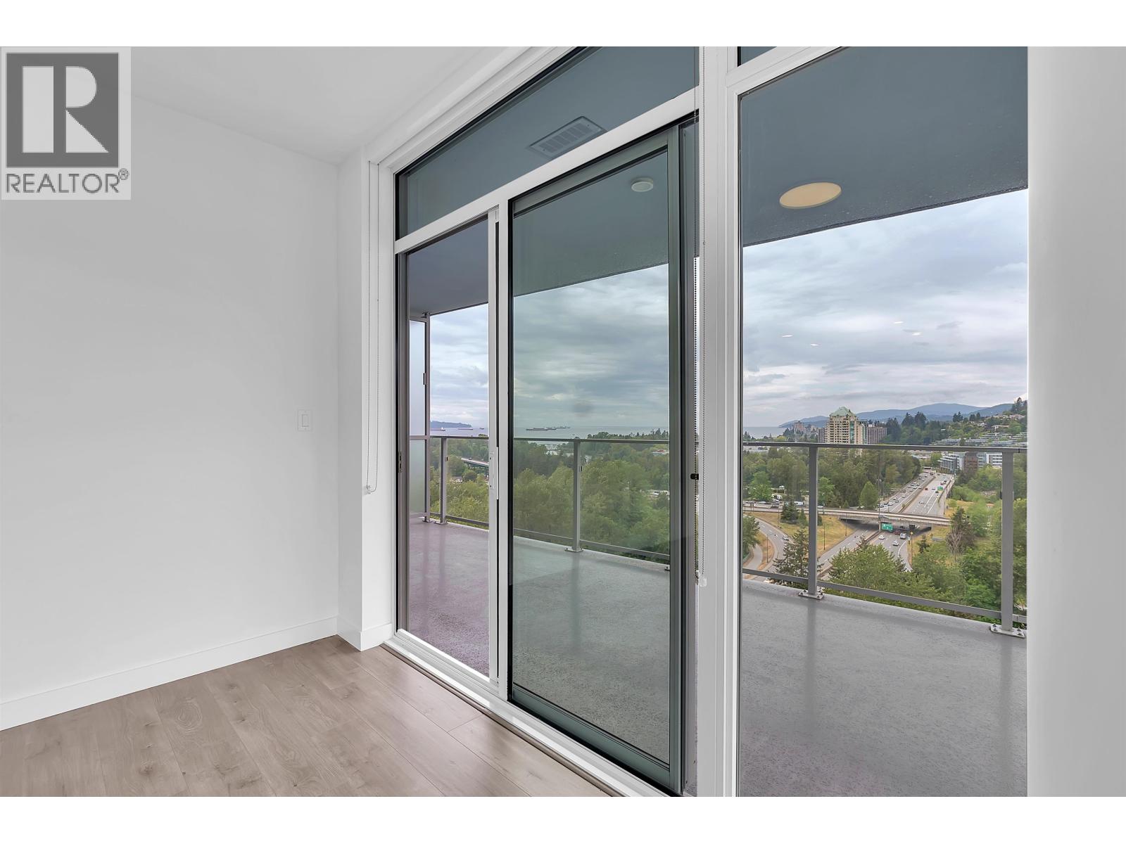1708 200 KLAHANIE COURT, West Vancouver