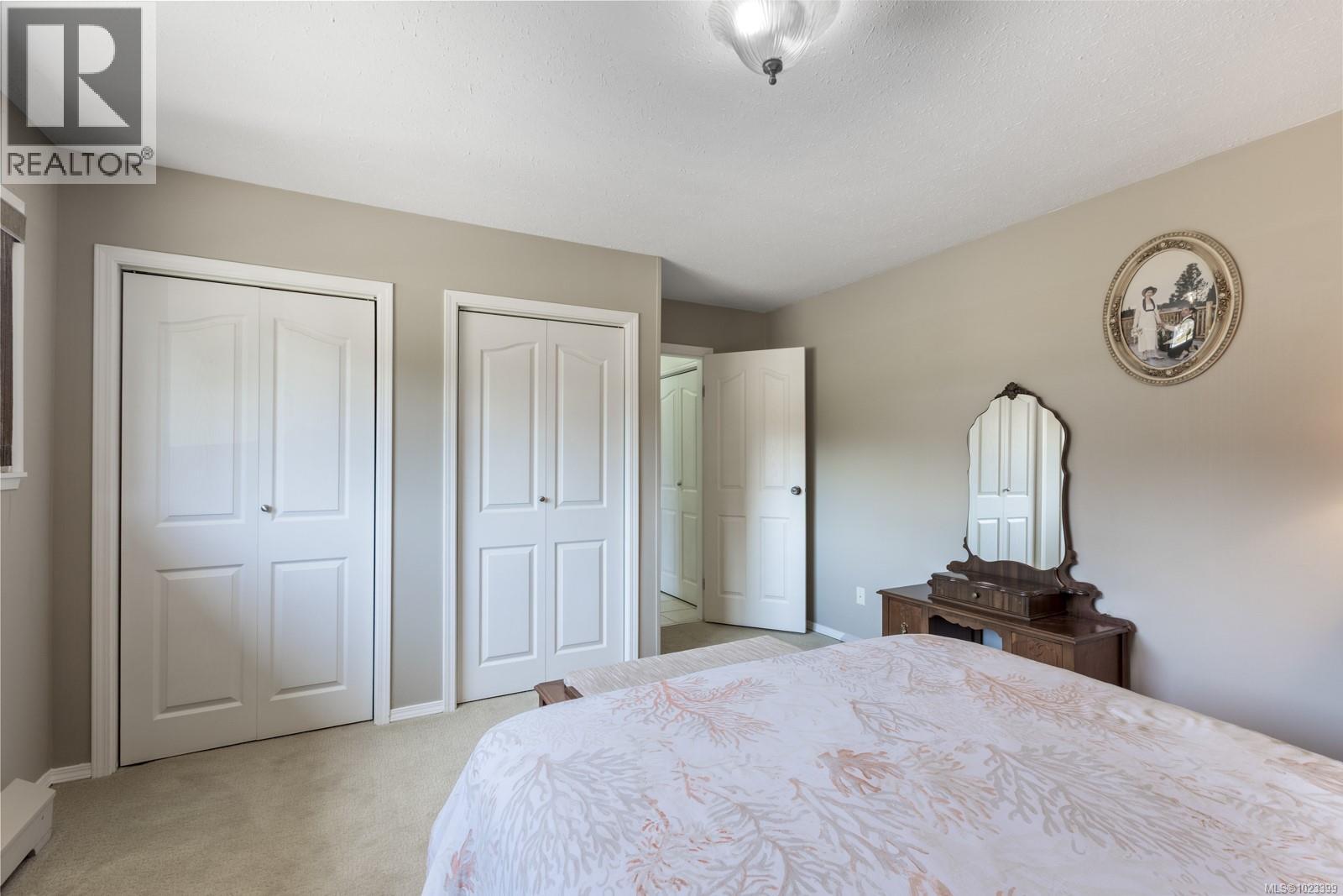 6348 Eagles Dr - 15