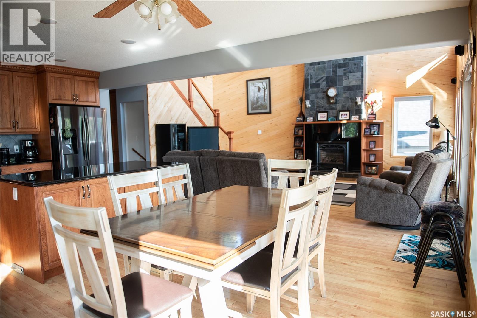 53 Lakeside DRIVE - 18