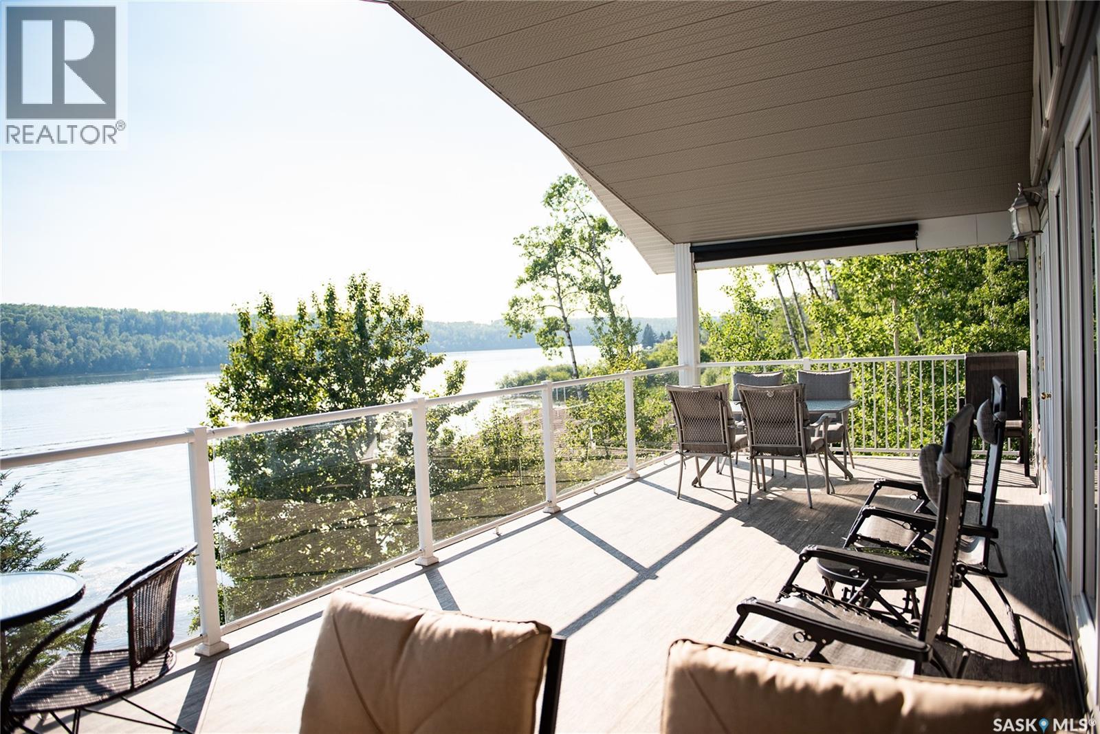 53 Lakeside DRIVE - 32