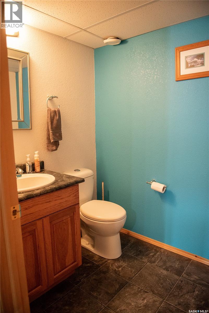 53 Lakeside DRIVE - 39