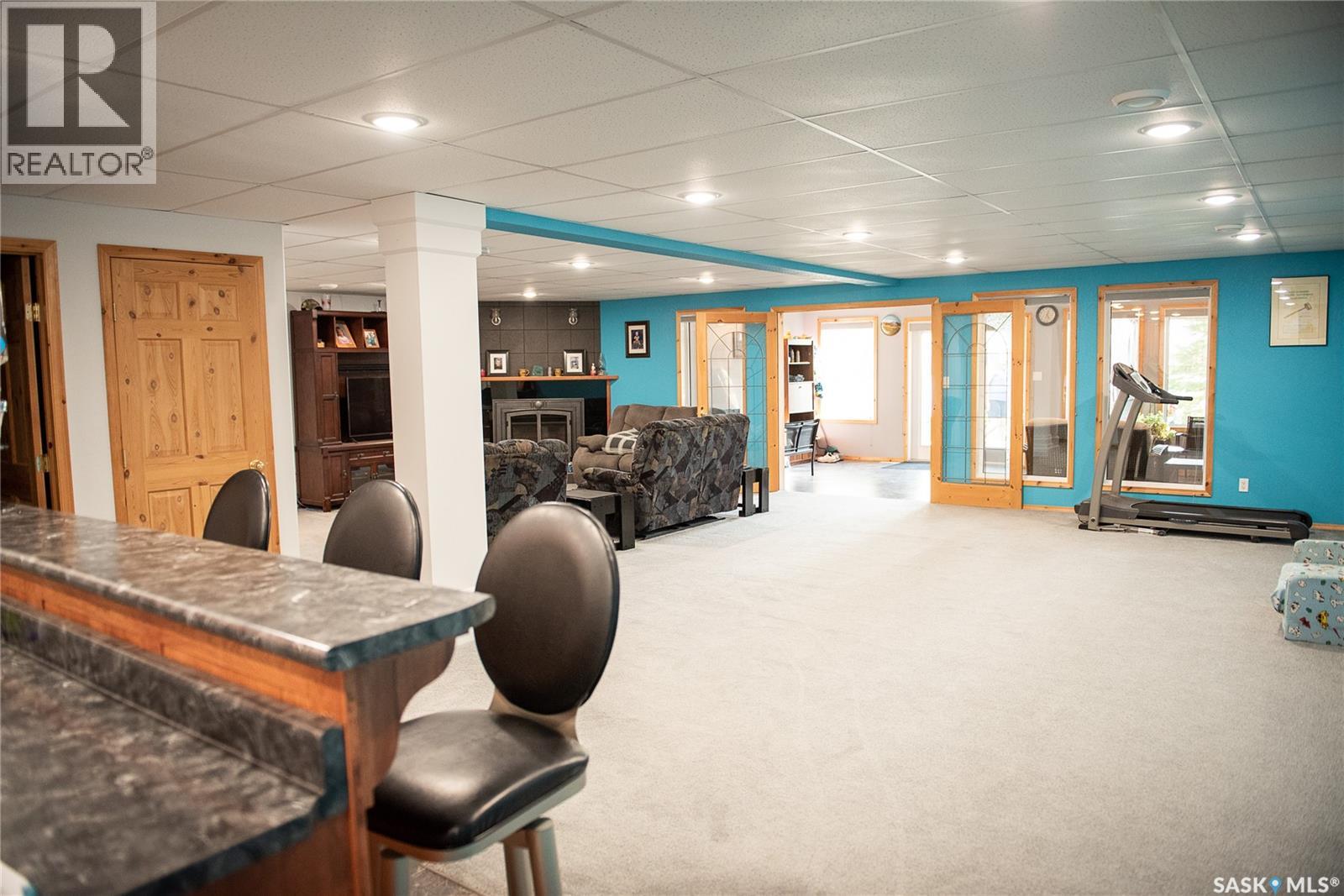 53 Lakeside DRIVE - 40