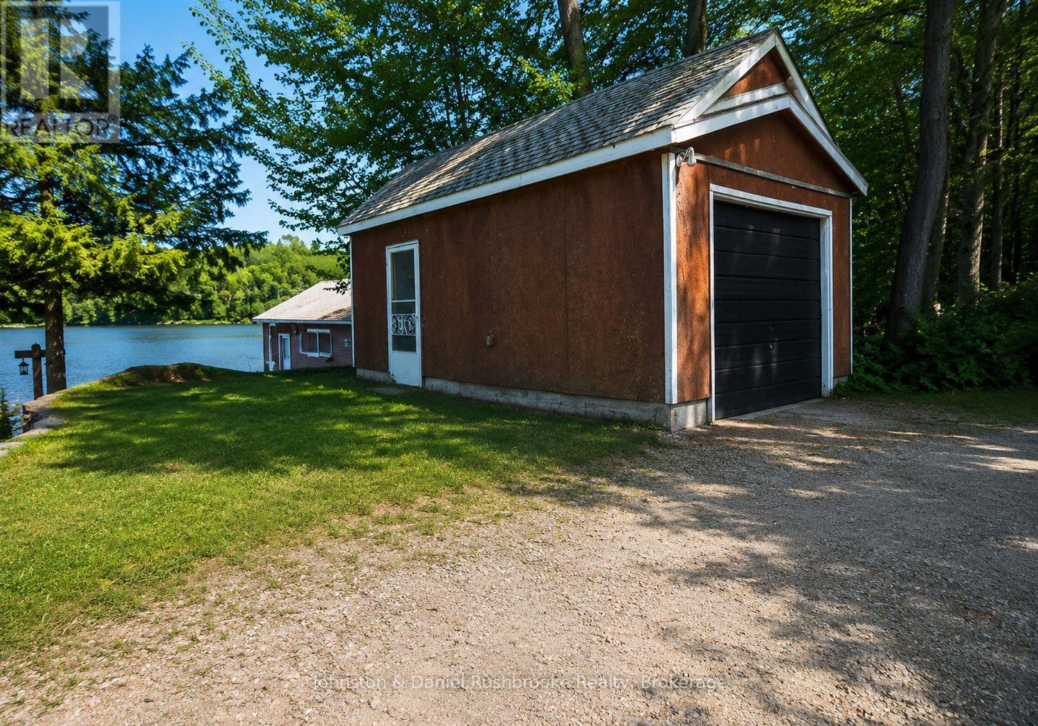 1020 GORDONIER LK RD PRIVATE - 21