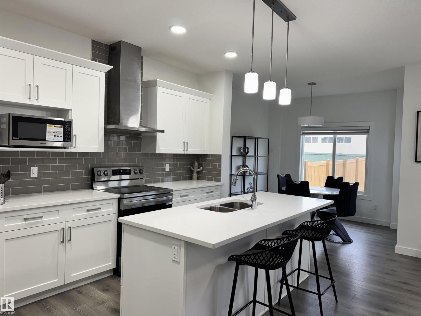 3631 213 ST NW - 10
