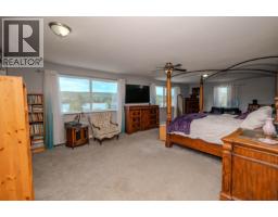 3451 Dunsmuir Road, Lac La Hache, BC V0K1T1 Photo 16