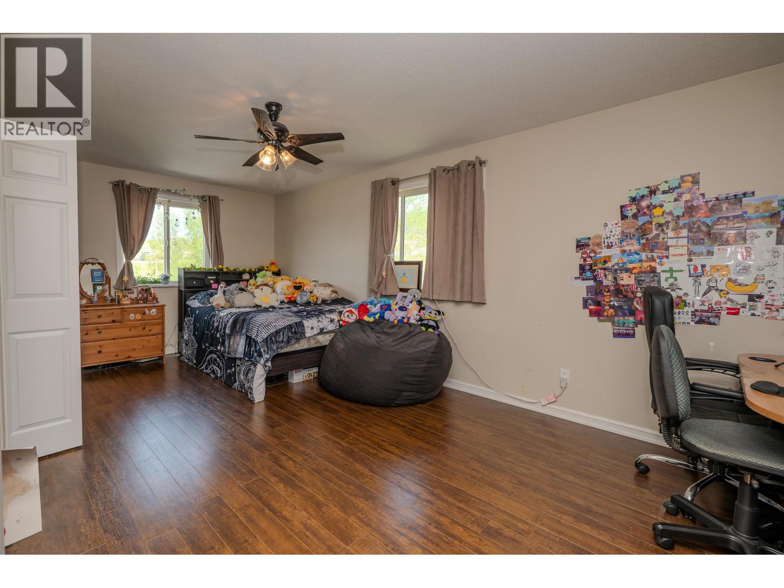 3451 DUNSMUIR ROAD - 23
