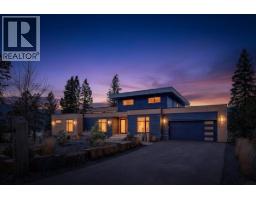Foyer - 8799 Grainger Road, Canal Flats, BC V0B1B0 Photo 9