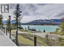 8799 Grainger Road, Canal Flats, BC V0B1B0 Photo 63
