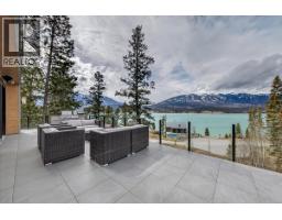 8799 Grainger Road, Canal Flats, BC V0B1B0 Photo 32