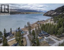 8799 Grainger Road, Canal Flats, BC V0B1B0 Photo 91