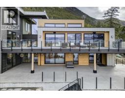 8799 Grainger Road, Canal Flats, BC V0B1B0 Photo 53