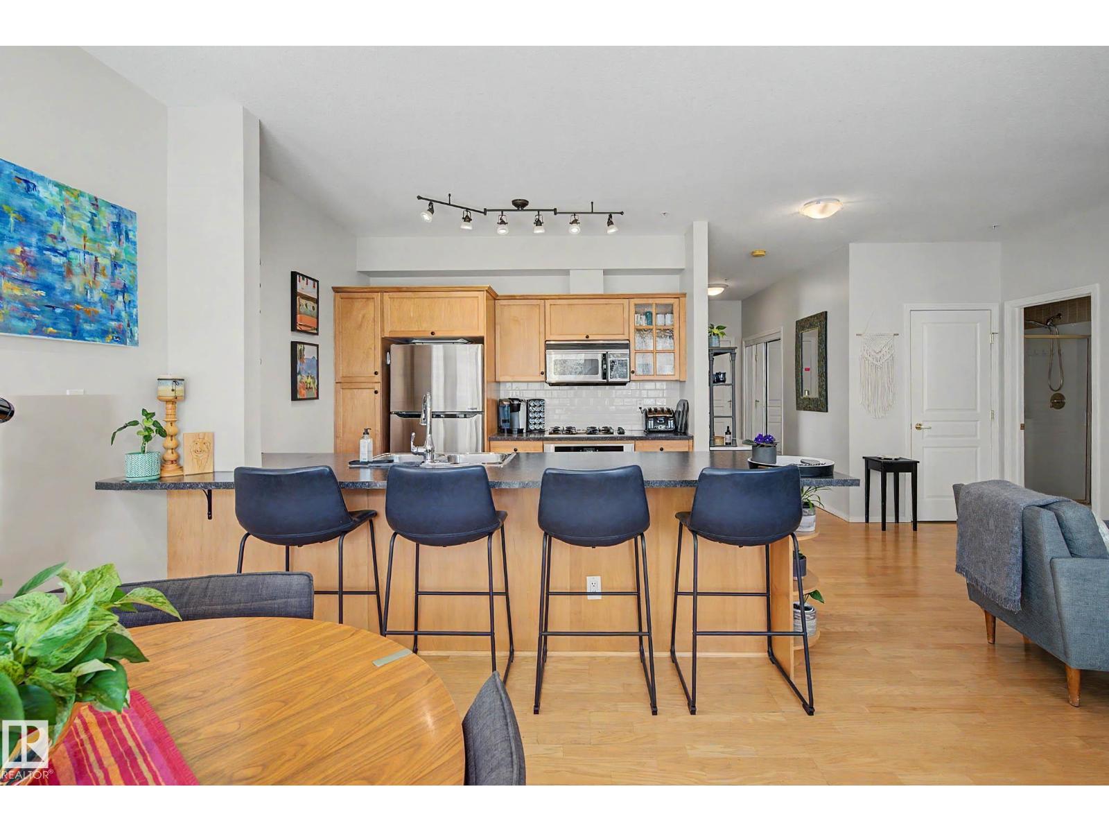 #334 10023 110 ST NW - 5