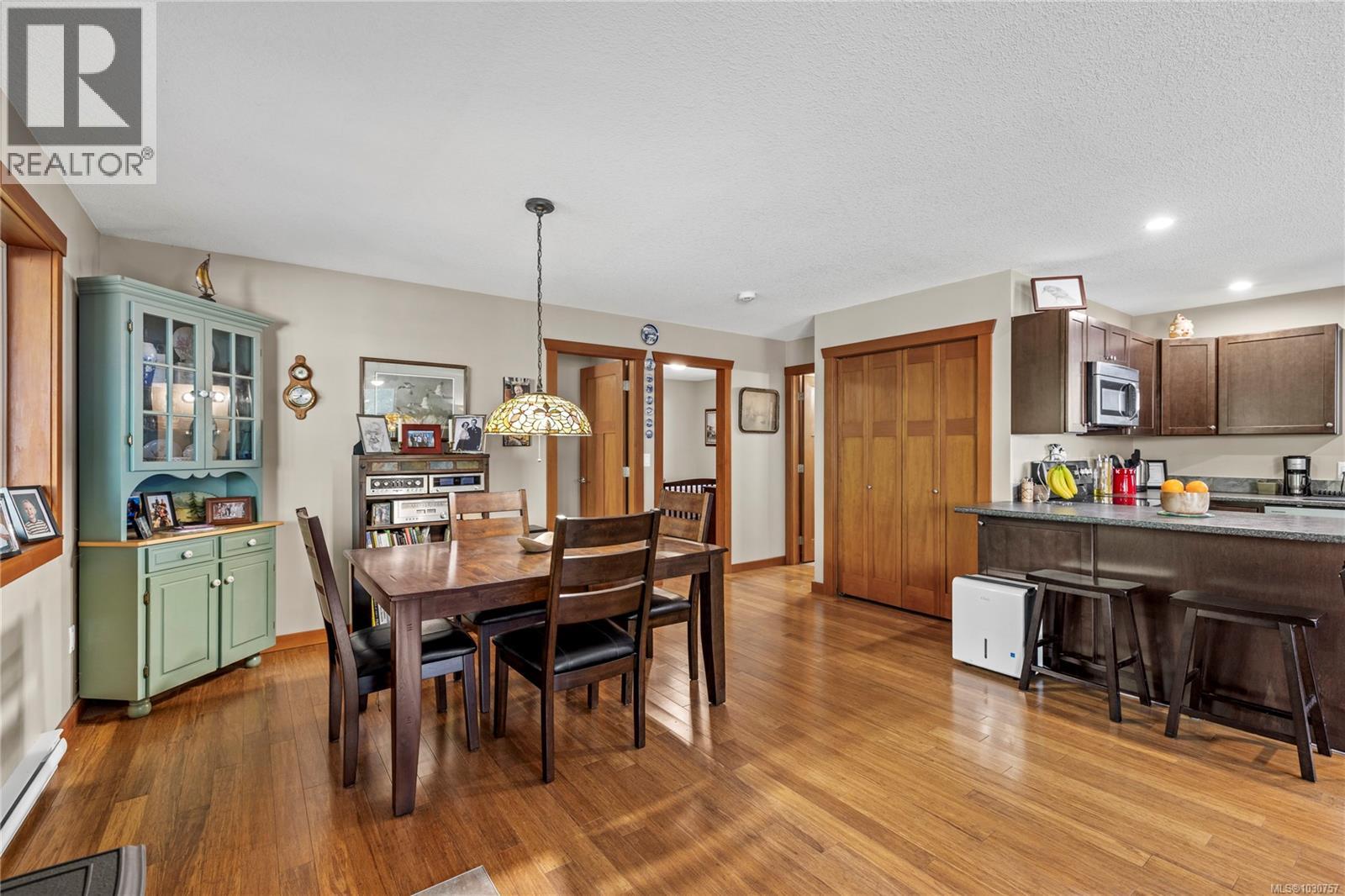 13475 Cedar Rd - 11