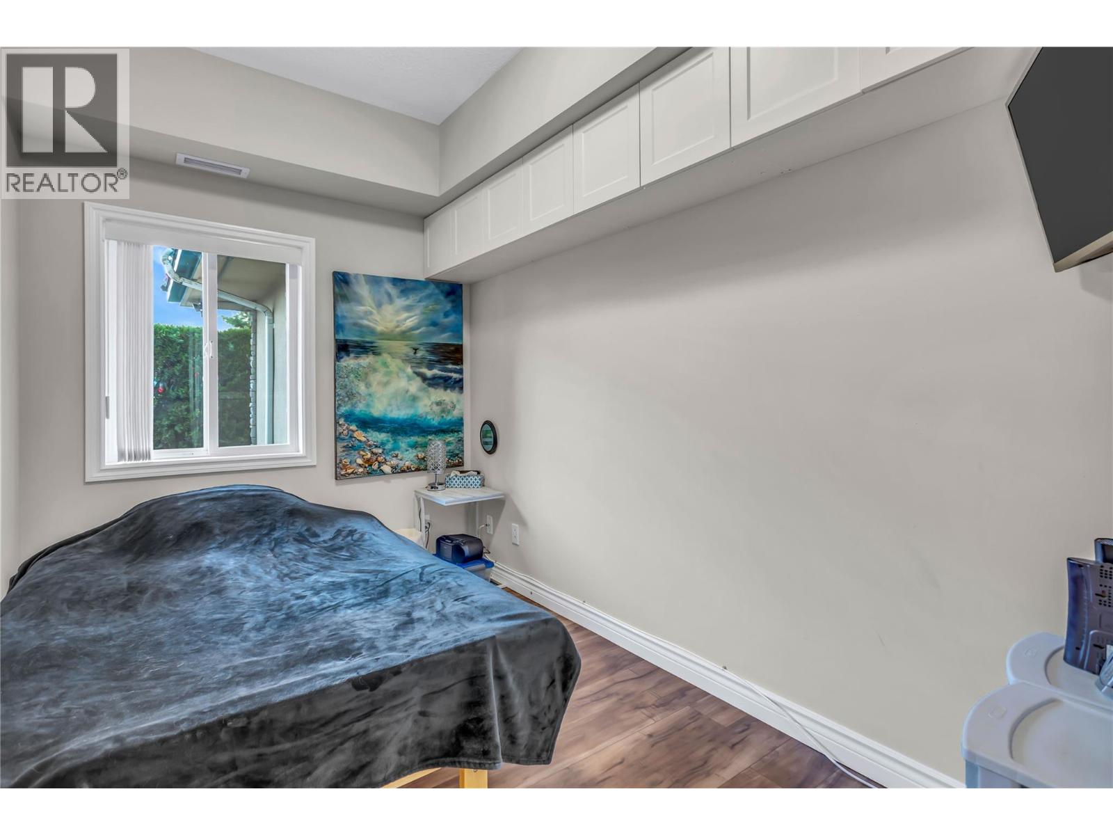 #104 1961 Durnin Road - 11