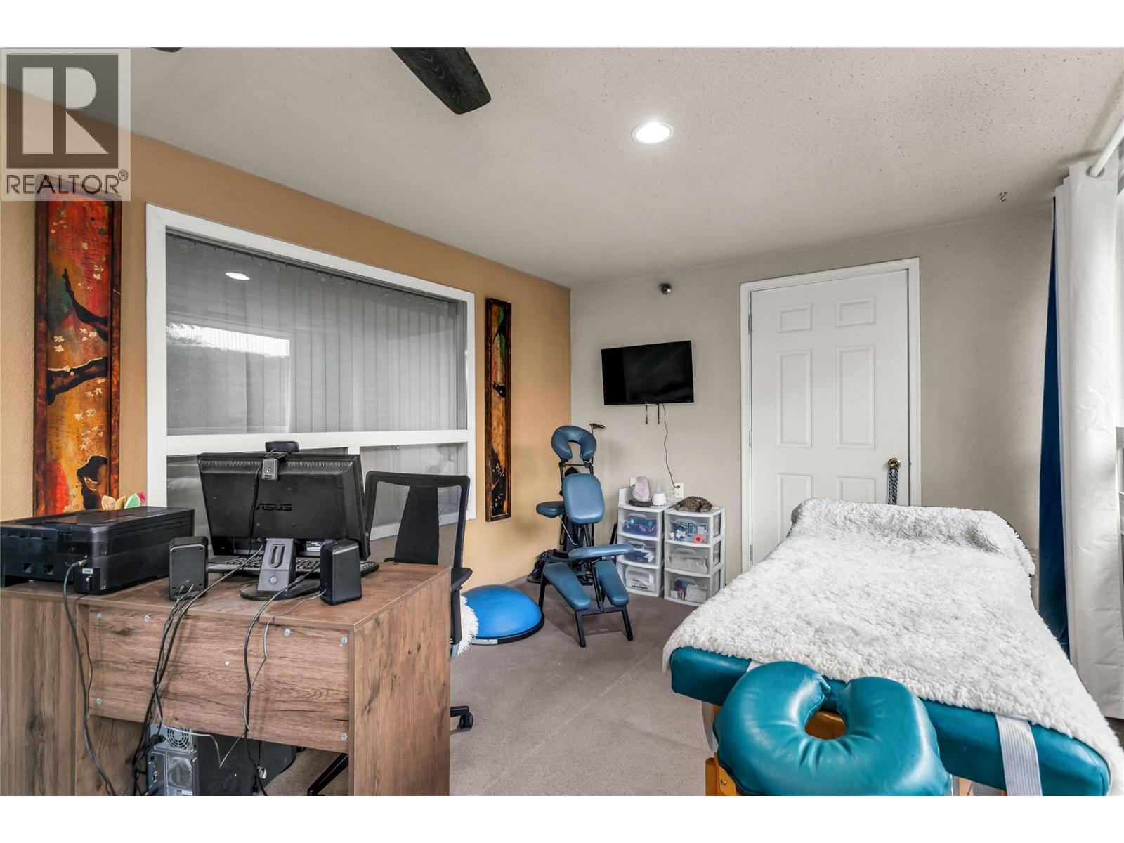 #104 1961 Durnin Road - 16