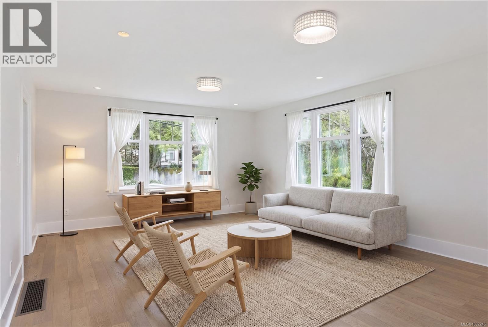 2052 Carrick St - Image 2