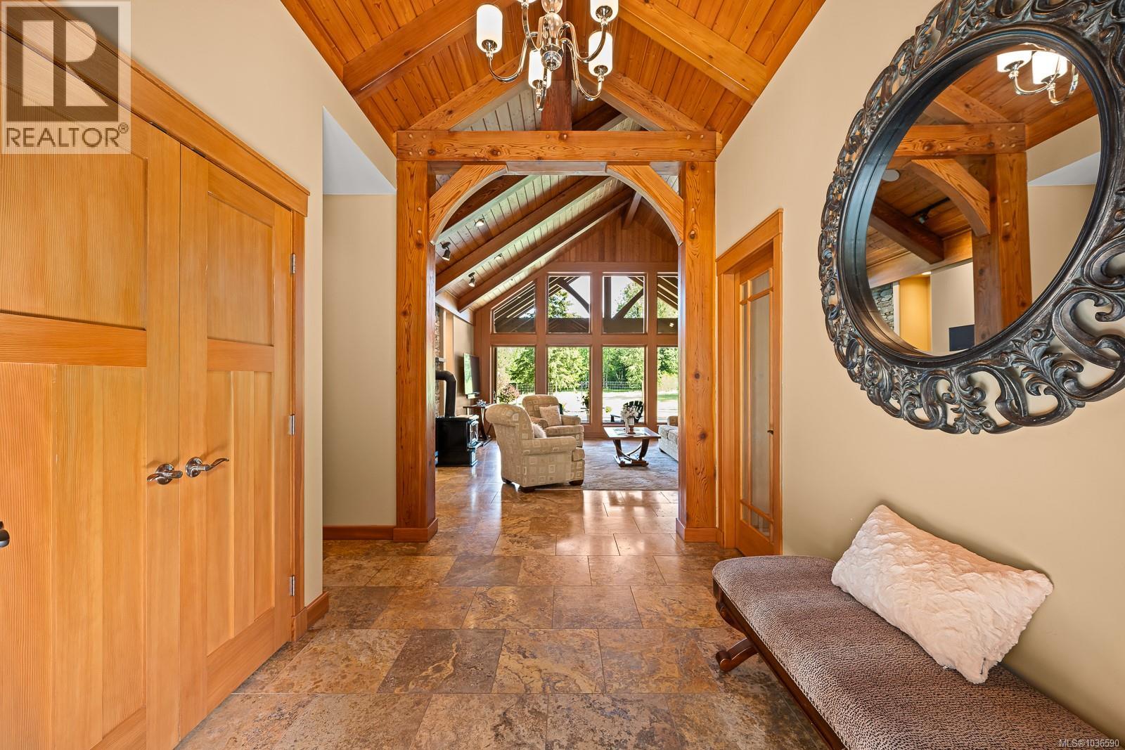 2480 England Rd, Courtenay