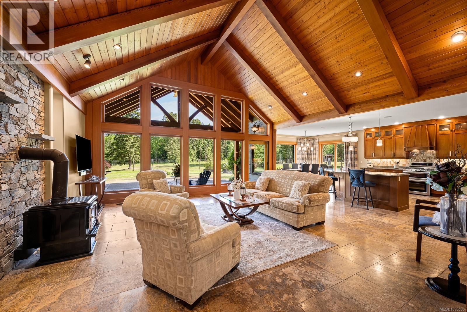 2480 England Rd, Courtenay