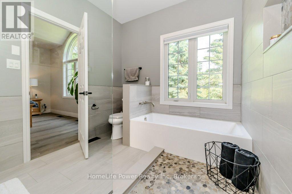 16 ELDERBERRY COURT - 25