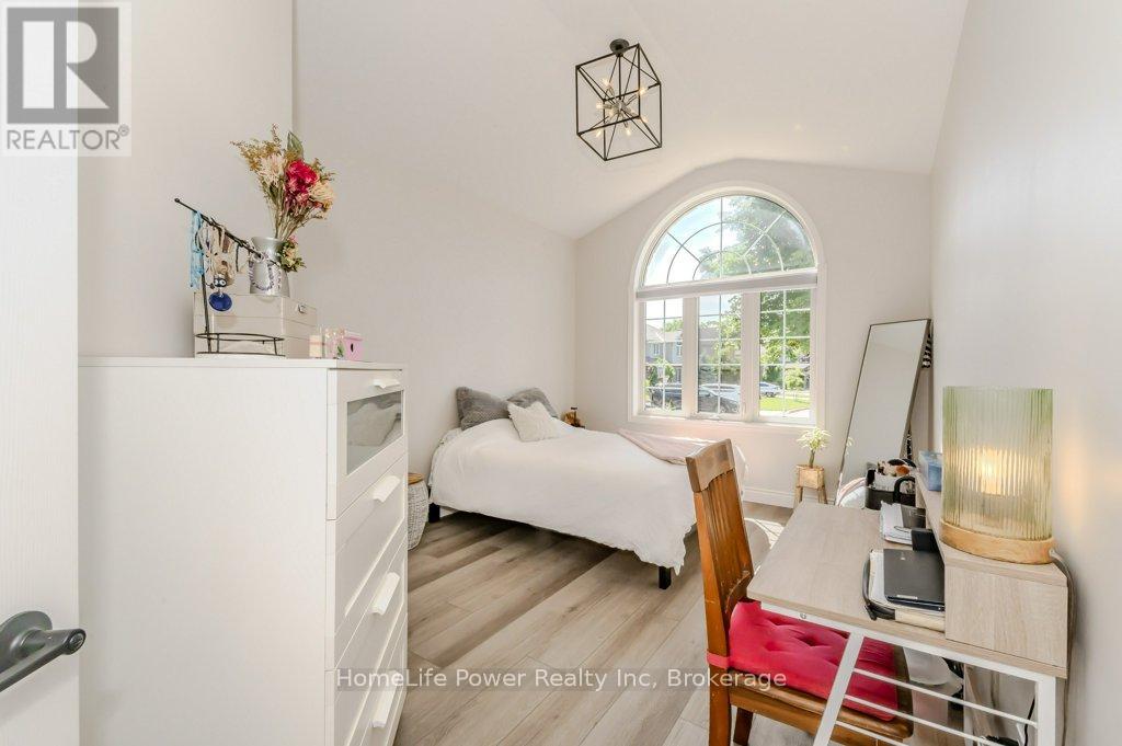 16 ELDERBERRY COURT - 27