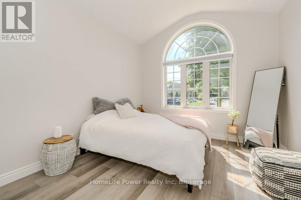 16 ELDERBERRY COURT - 28