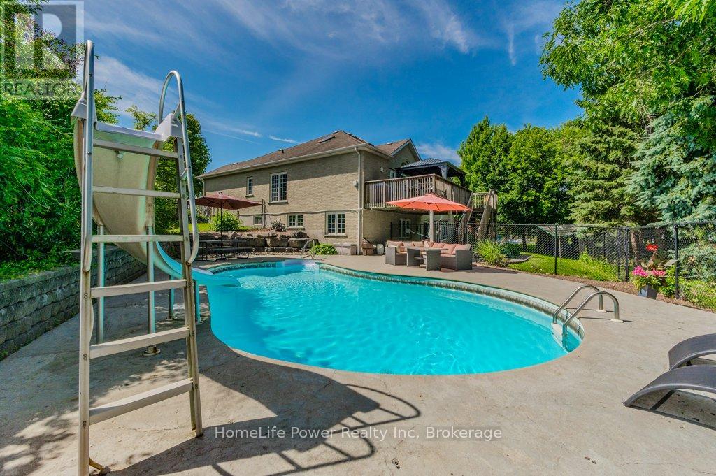 16 ELDERBERRY COURT - 47