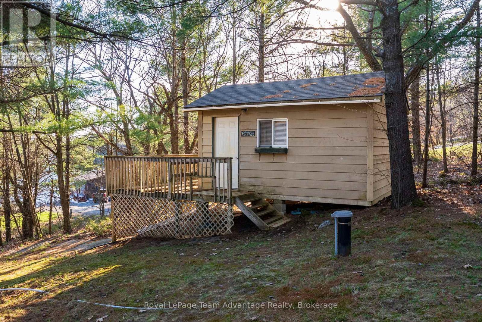 68 SHEBESHEKONG ROAD S - 31