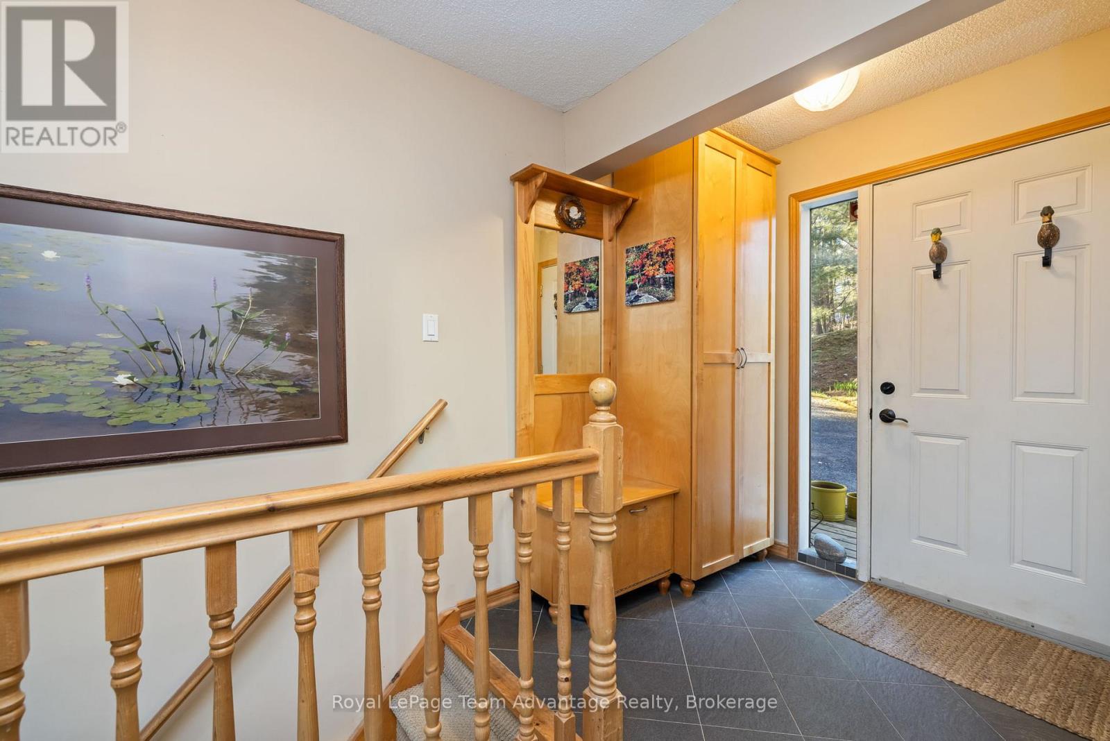 68 SHEBESHEKONG ROAD S - 5