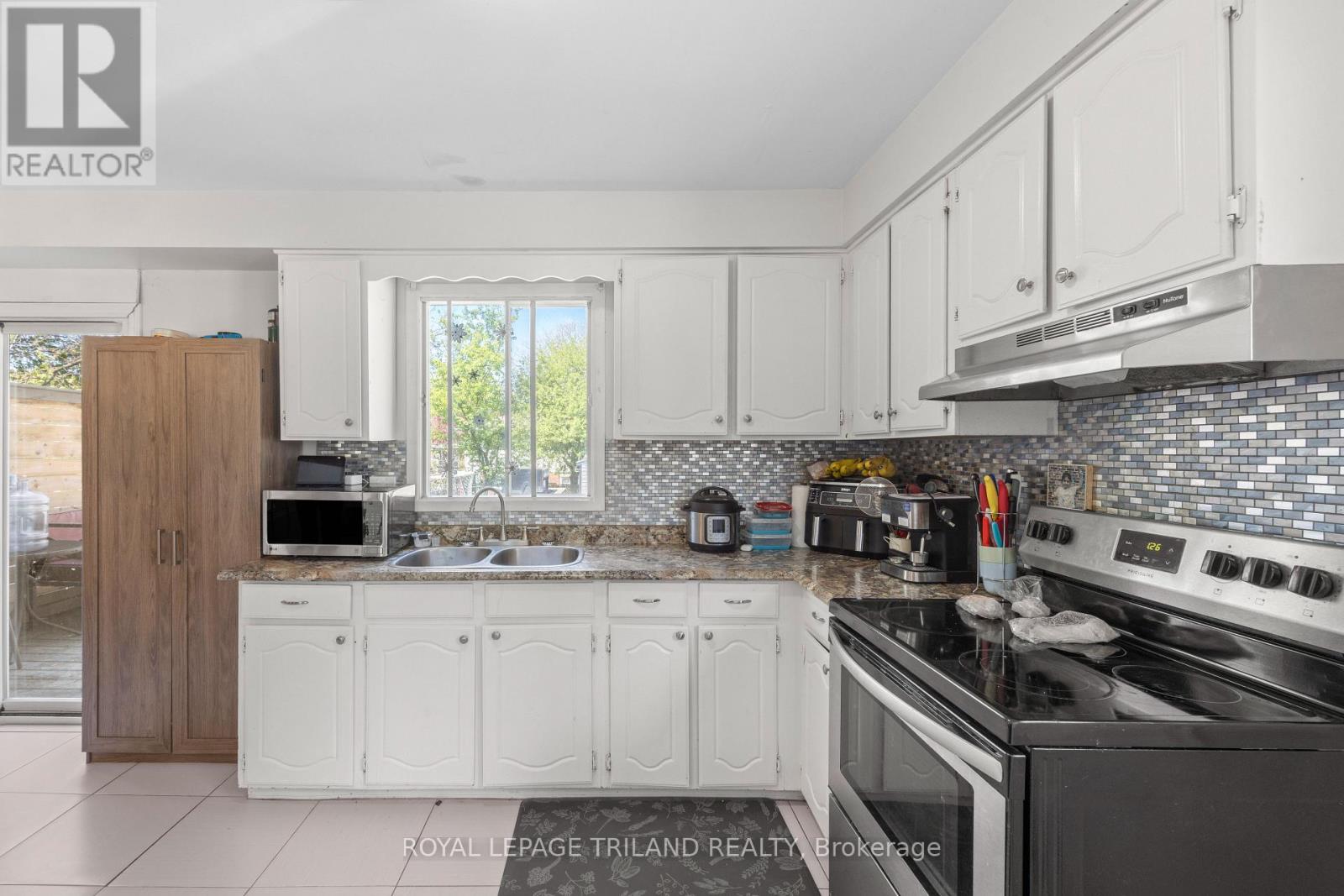 1769 ALDERSBROOK ROAD - 17