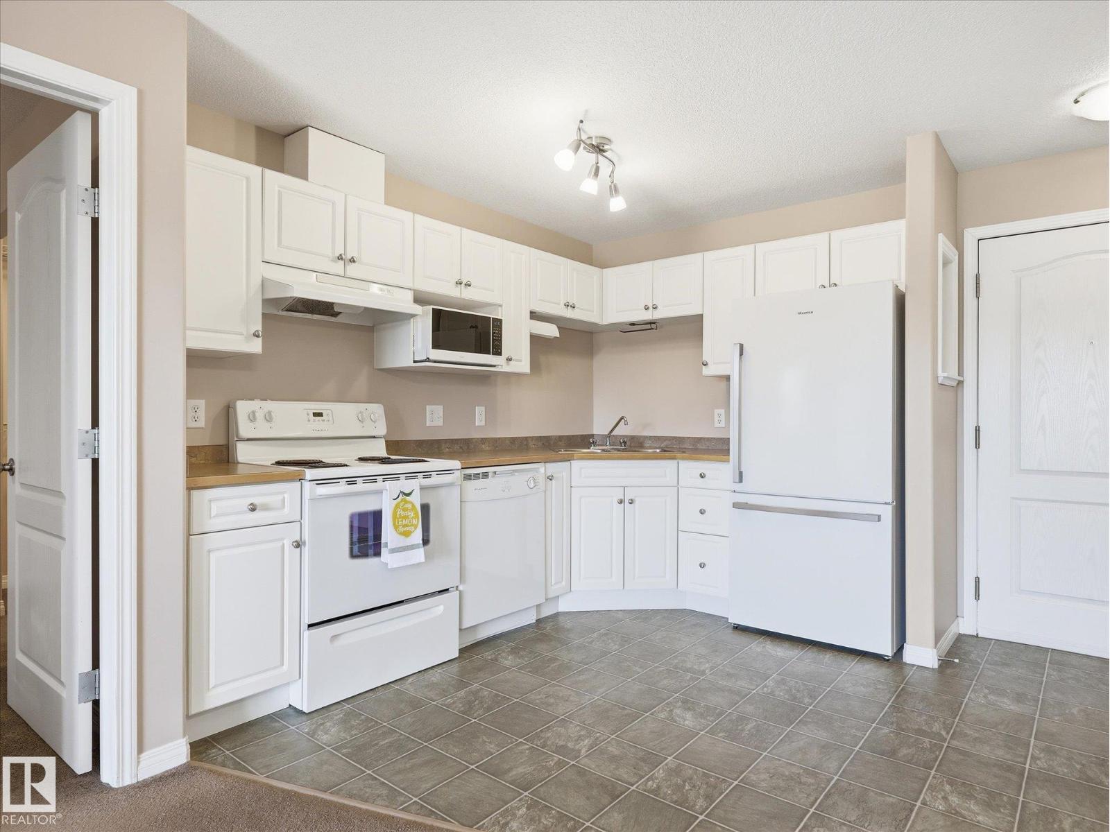 #217 12550 140 AV NW - 4