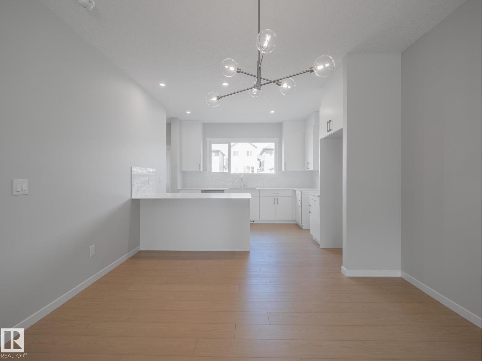 17338 6 A ST NE NE - 12