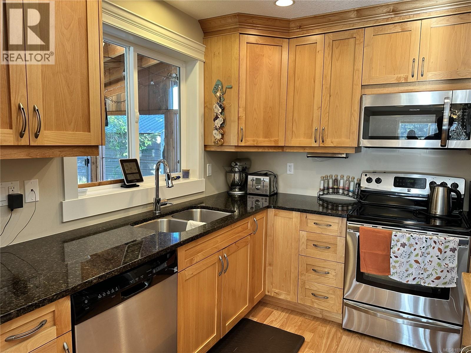 1355 Hodges Rd, French Creek
