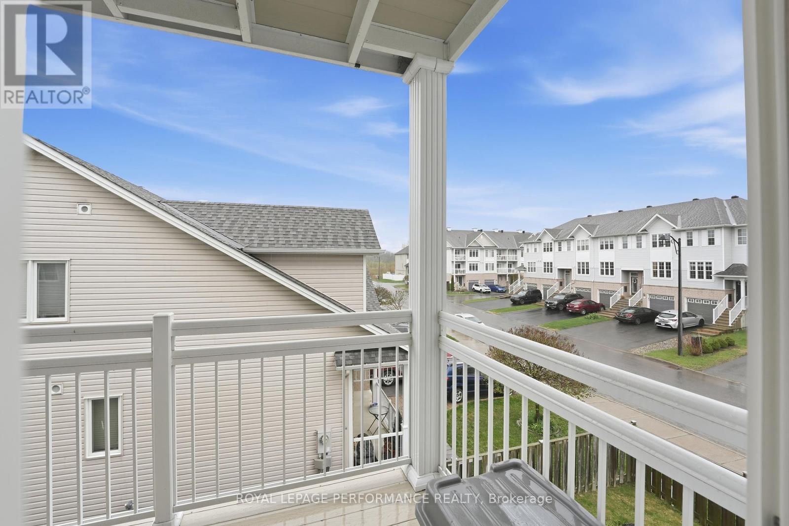 302 GALSTON PRIVATE - 22