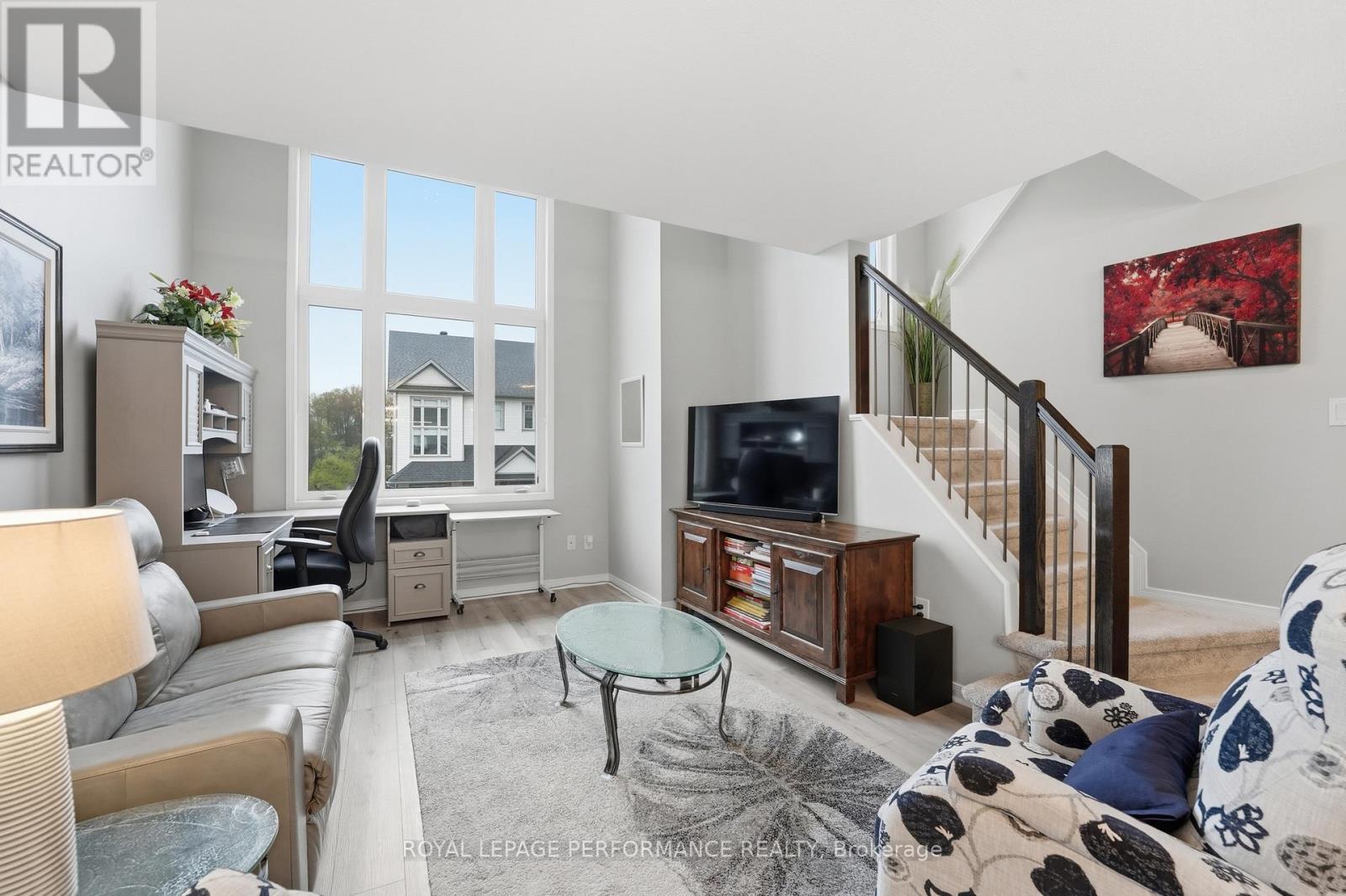 302 GALSTON PRIVATE - 8