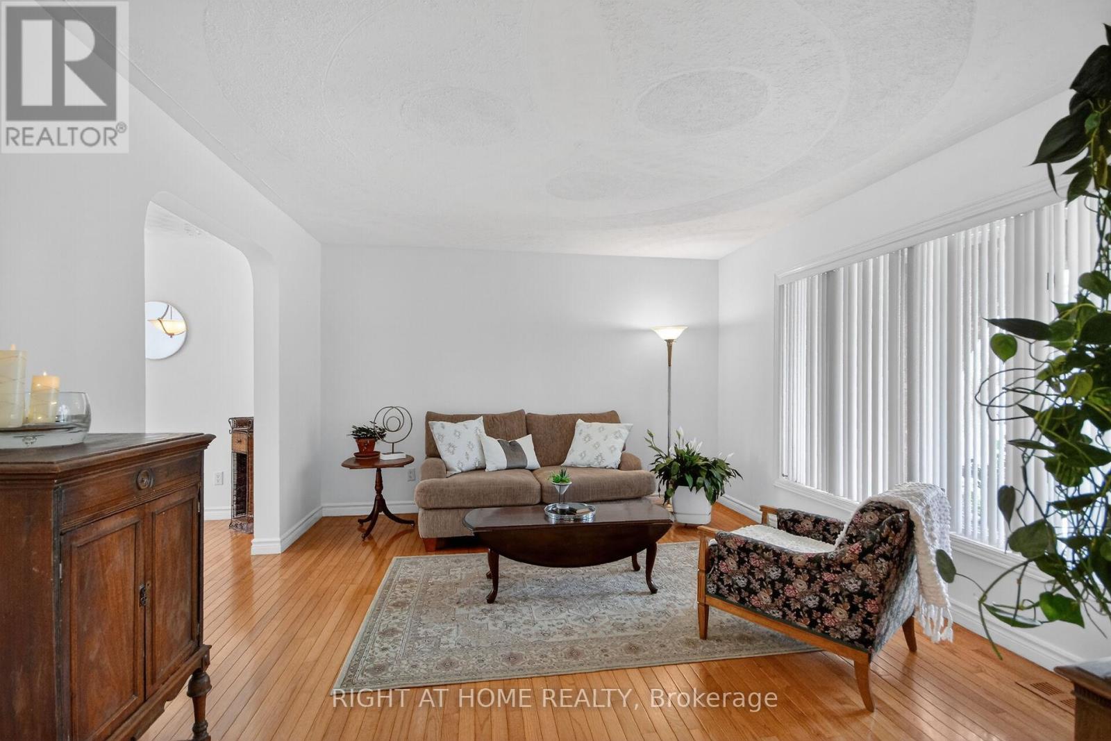 20 PALSEN STREET - 6