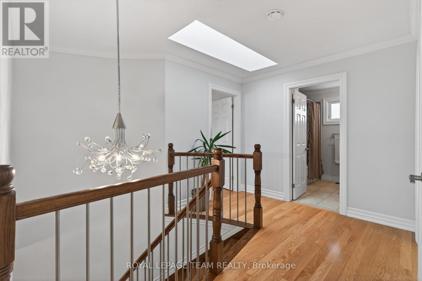 1108 CINDY HILL CRESCENT - 27