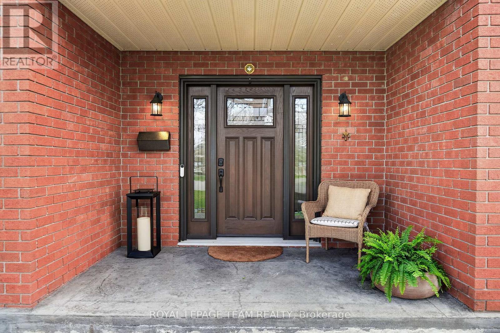 1108 CINDY HILL CRESCENT - 3