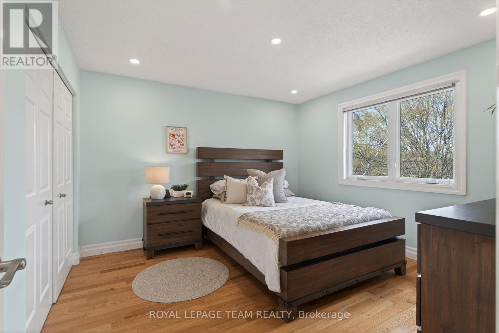 1108 CINDY HILL CRESCENT - 32