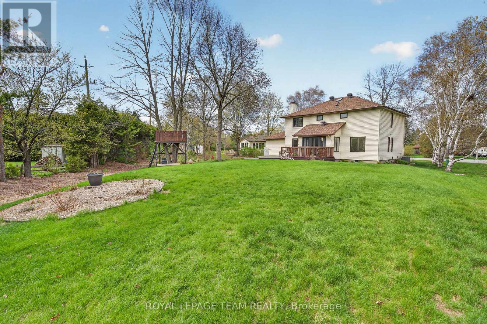 1108 CINDY HILL CRESCENT - 39