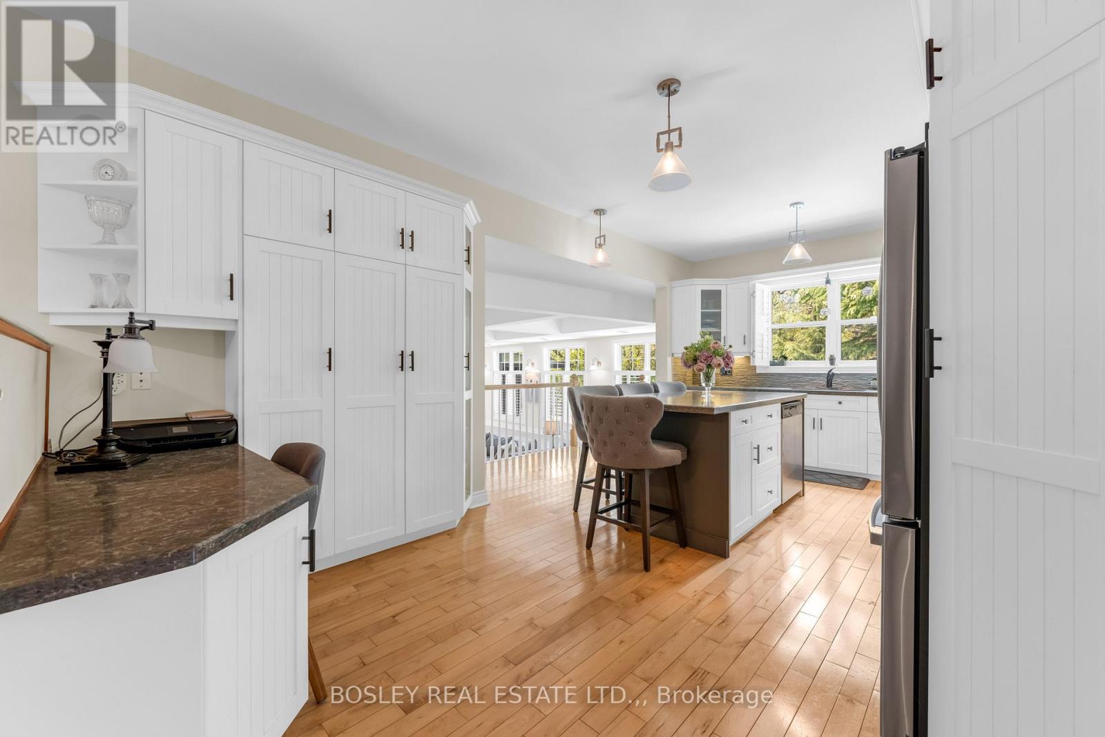 166 LAKESHORE ROAD - 16