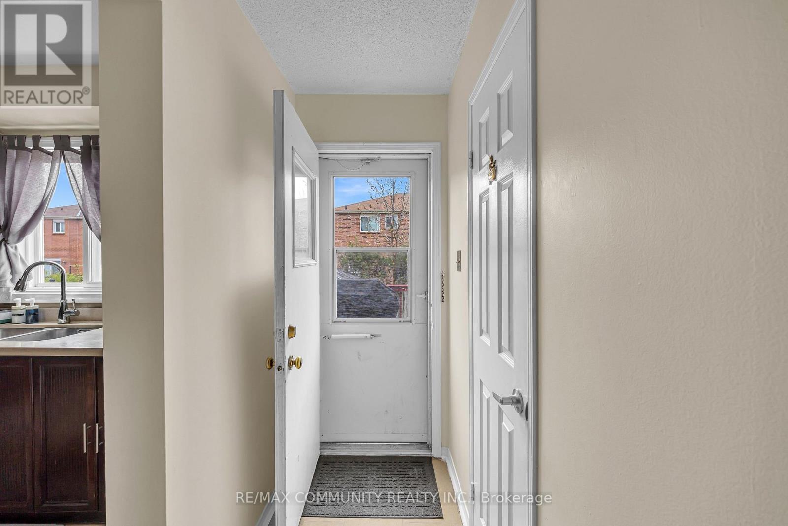 43 MUIRBANK BOULEVARD - 13