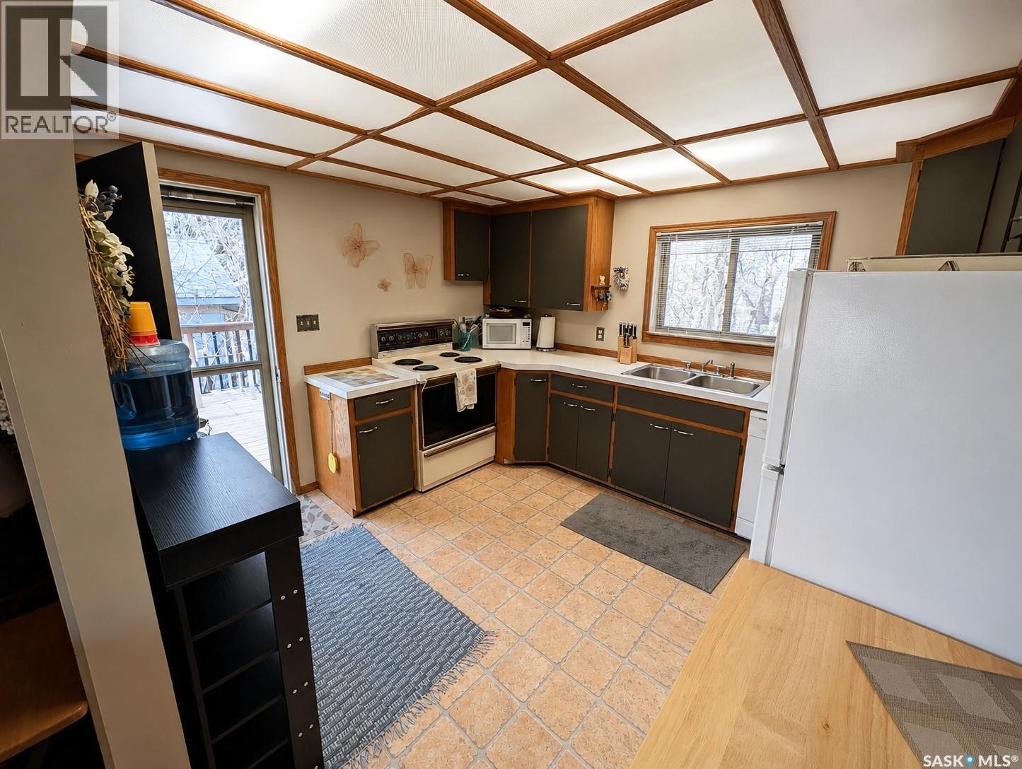 123 Maple ROAD - 4