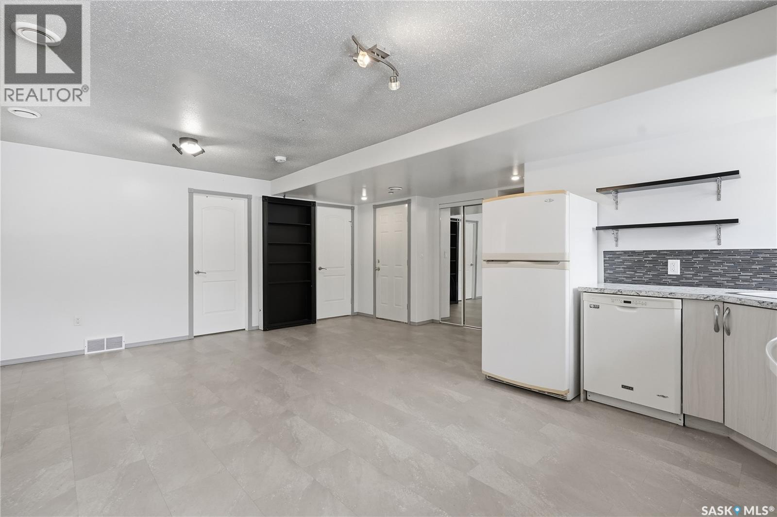 807 115th STREET E - 35