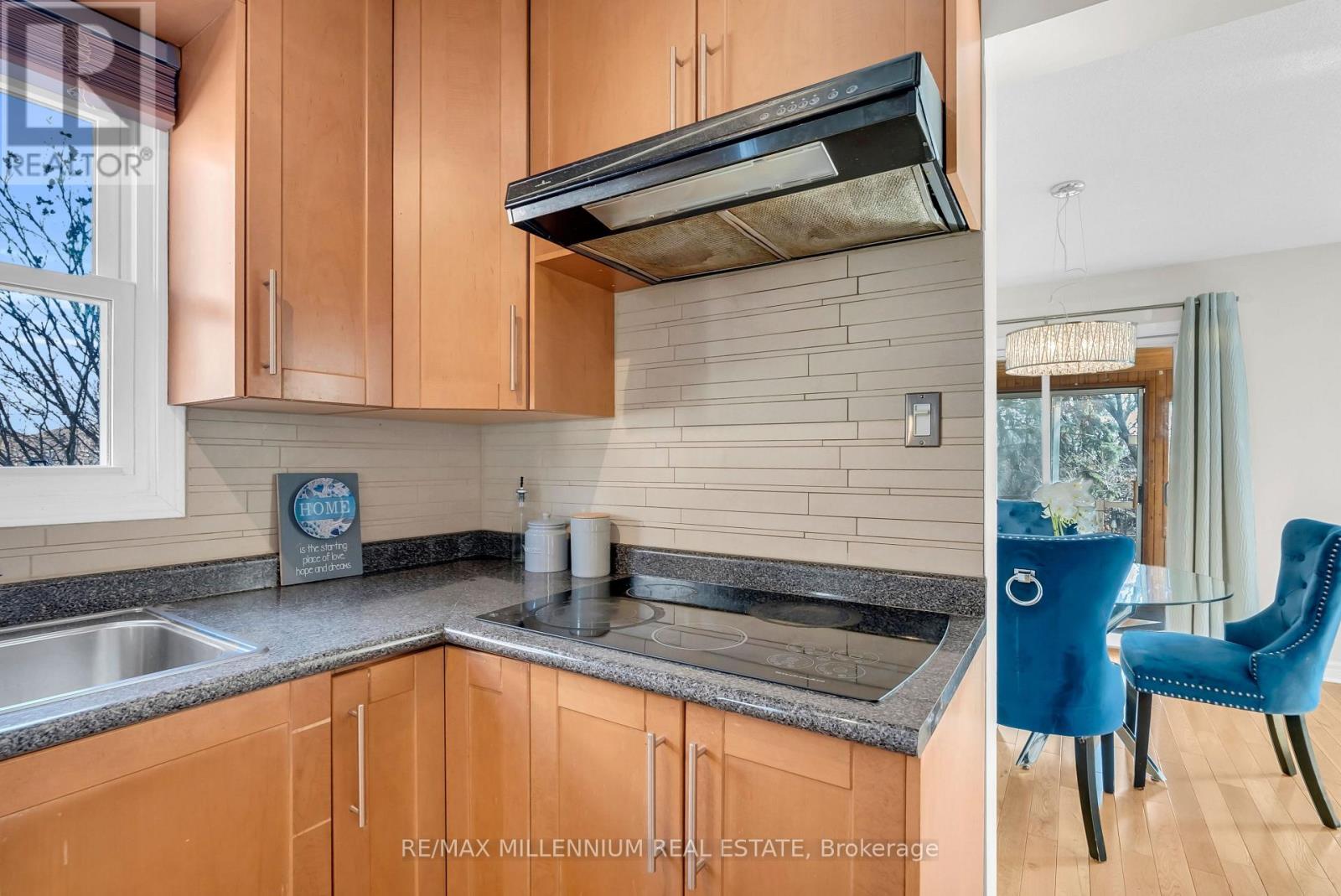 20 KESTEVEN CRESCENT - 17