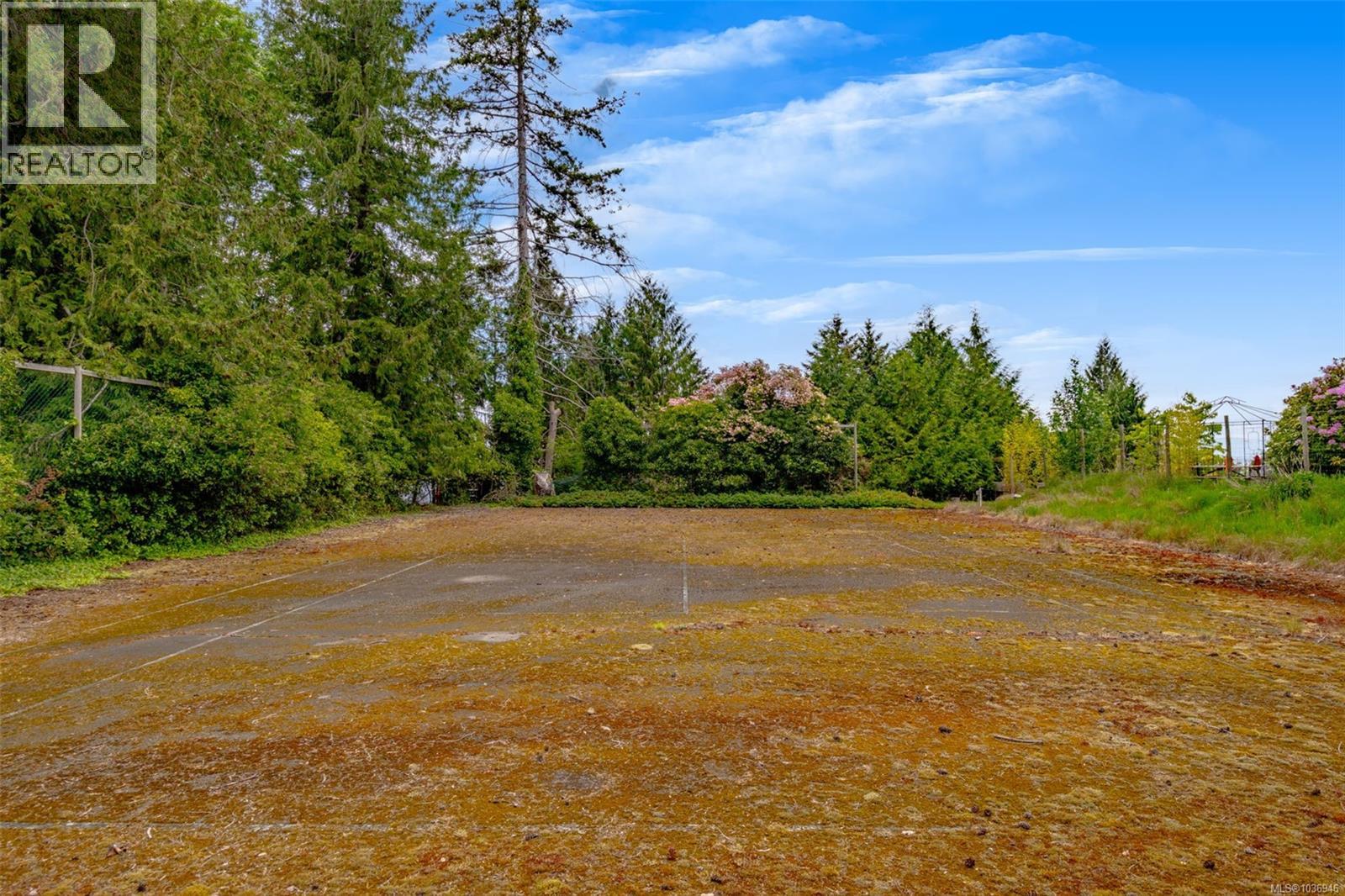 391 Burnham Rd, Qualicum Beach