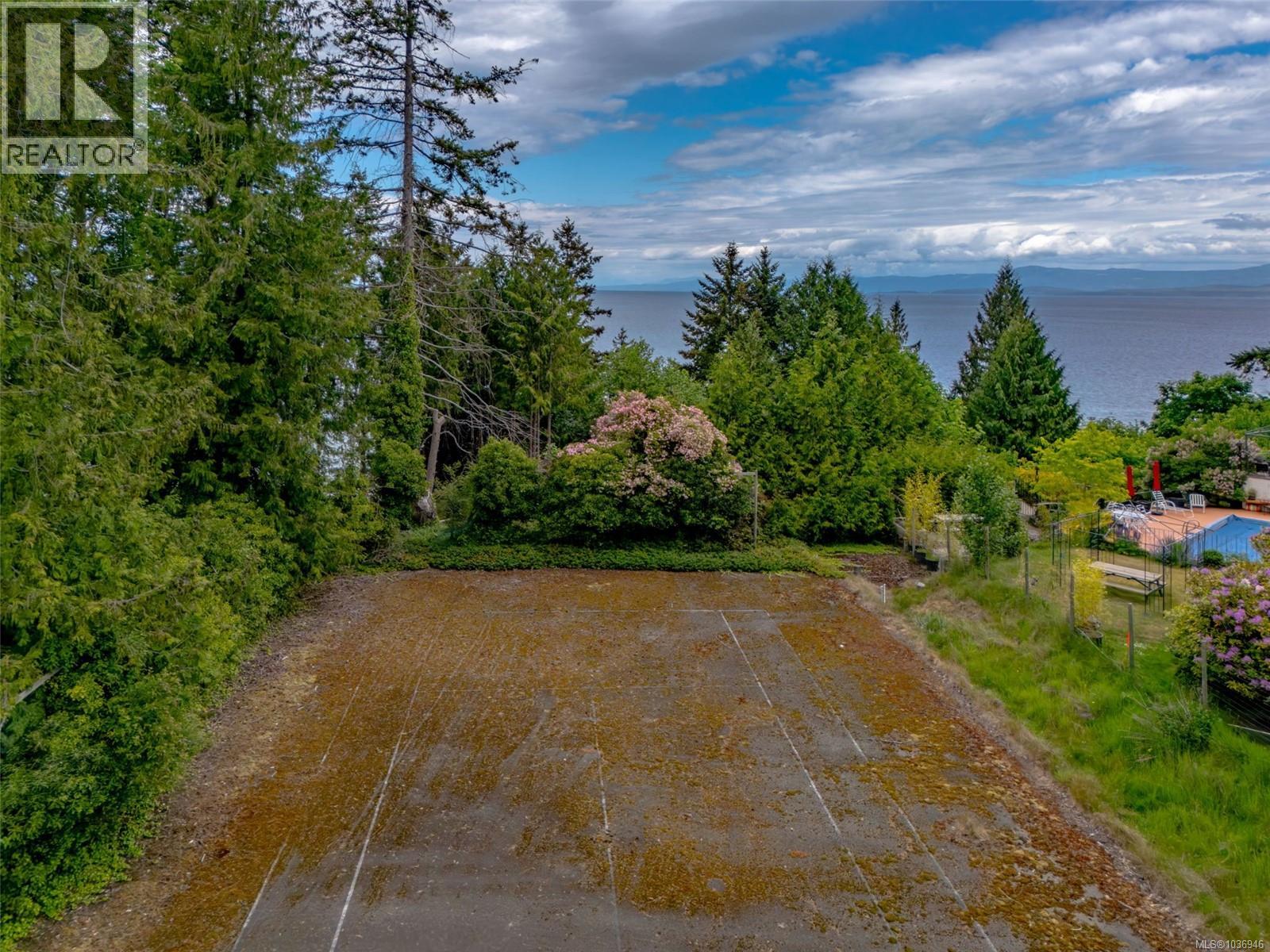 391 Burnham Rd, Qualicum Beach
