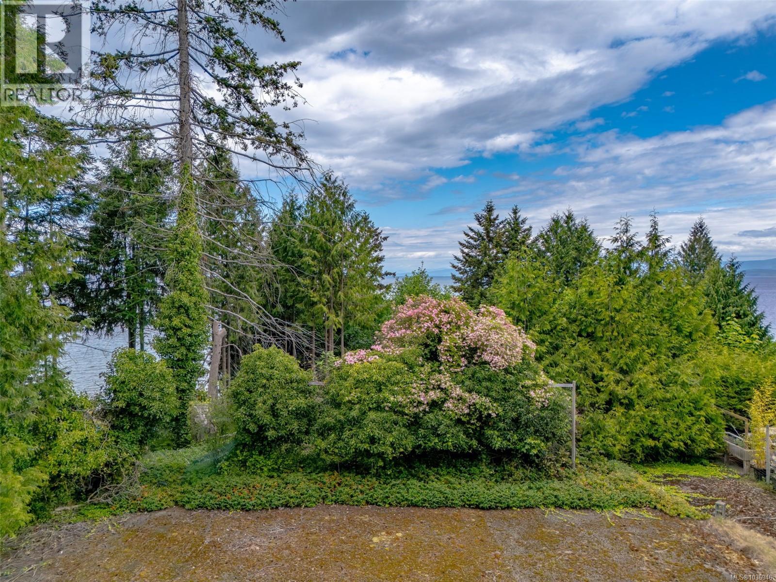 391 Burnham Rd, Qualicum Beach